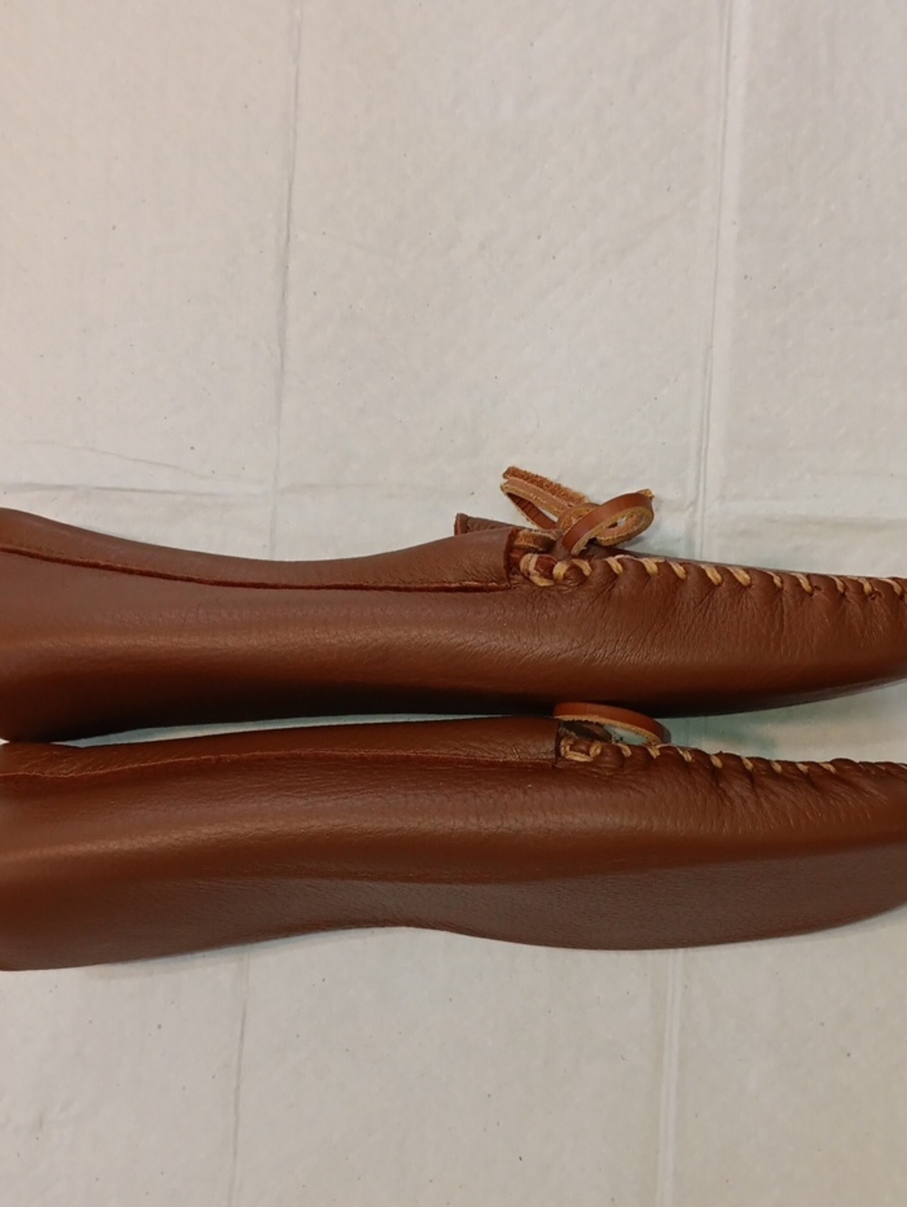 Minnetonka Mens Double Deerskin Moccasins 10 - Picture 8 of 9